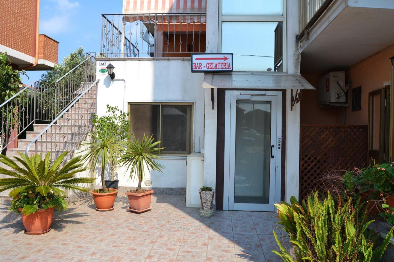 Hotel Ristorante L'Avvenire Gizzeria Kültér fotó