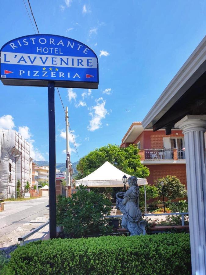 Hotel Ristorante L'Avvenire Gizzeria Kültér fotó