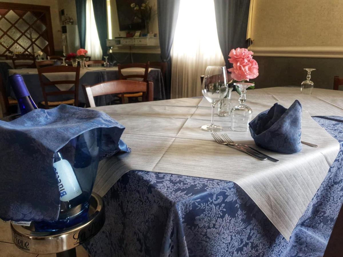 Hotel Ristorante L'Avvenire Gizzeria Kültér fotó